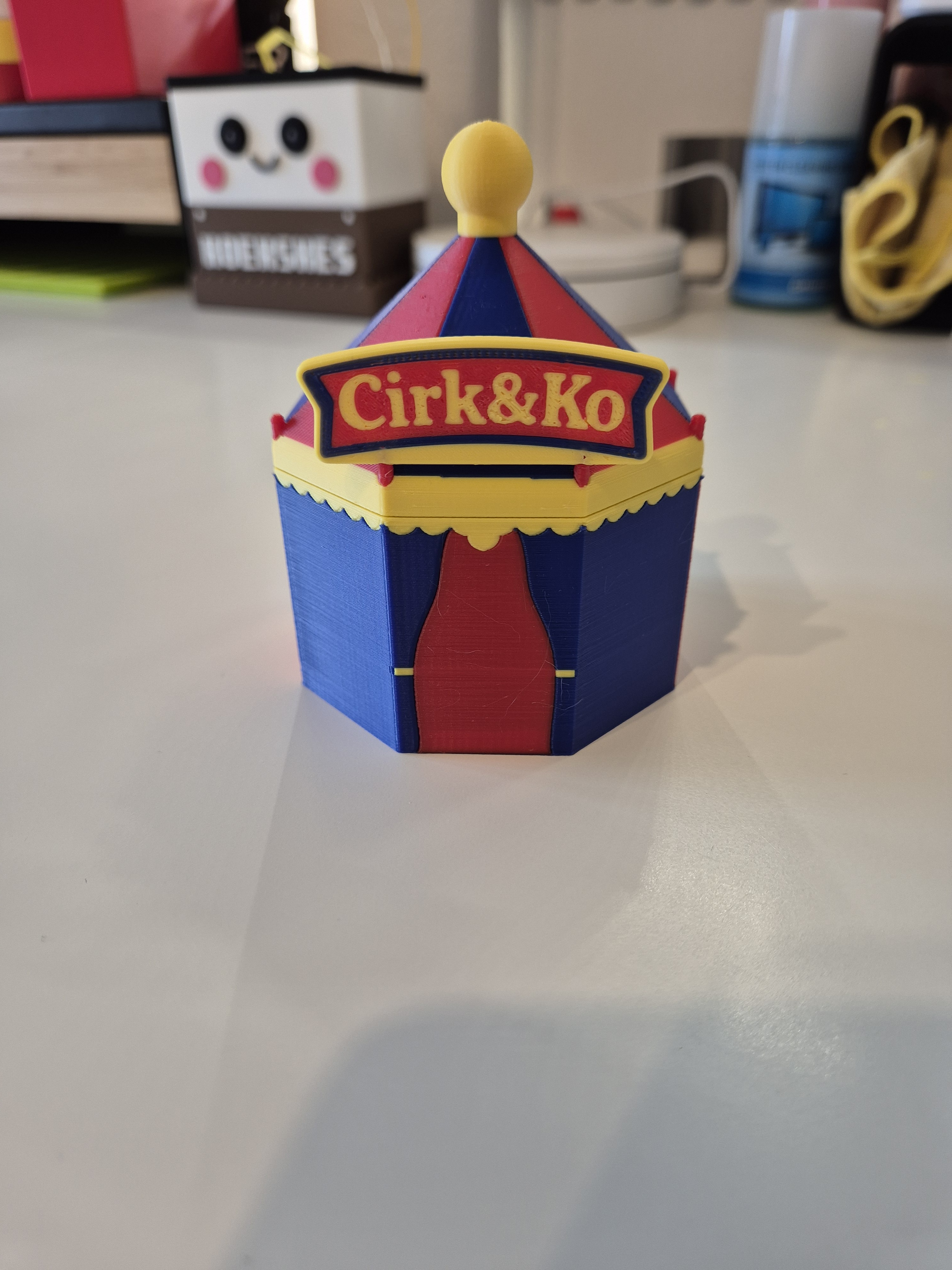 3D print circustent met usb insert printed in petg